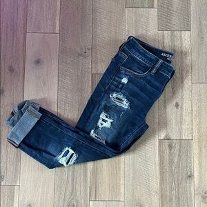 Cropped distressed jeggings size 8